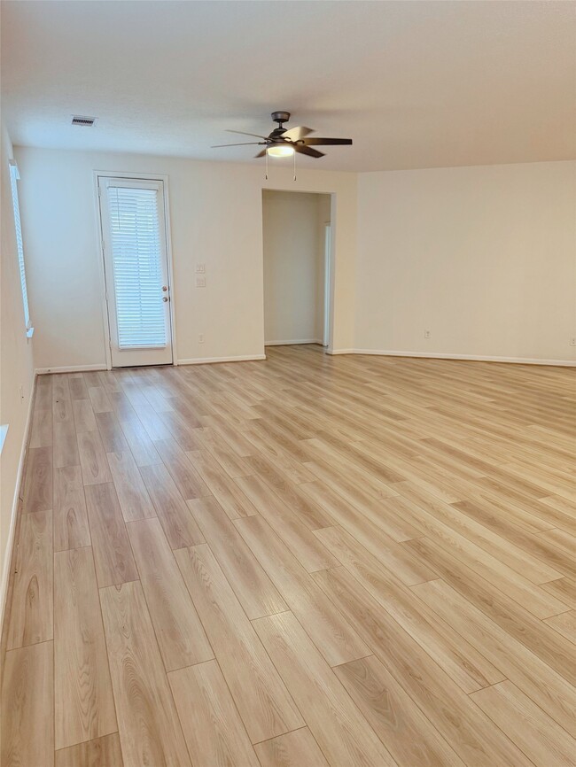 Building Photo - 2920 Grand Anse Dr