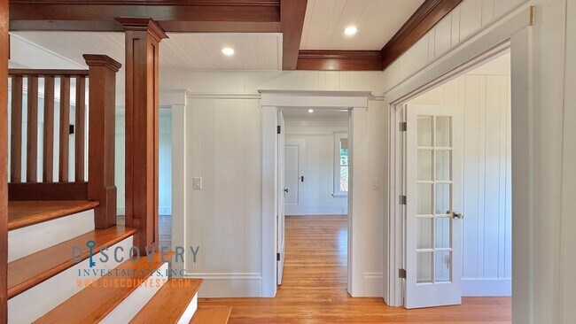 Building Photo - Panoramic Hill Estate with Sweeping Views