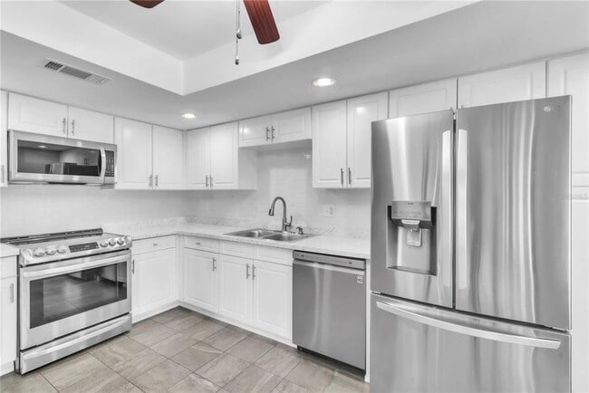 Building Photo - 2640 Enterprise Rd E