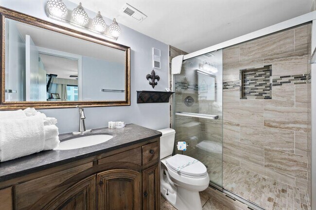 Building Photo - 111 W Beach Blvd