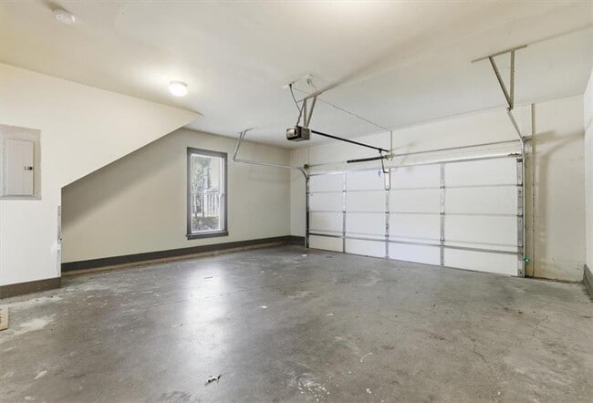 Building Photo - 740 Liberty Commons Dr NW