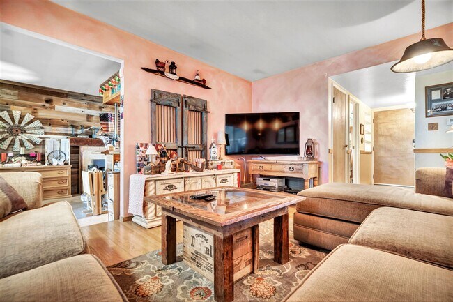 Front Room - 792 Lathrop St