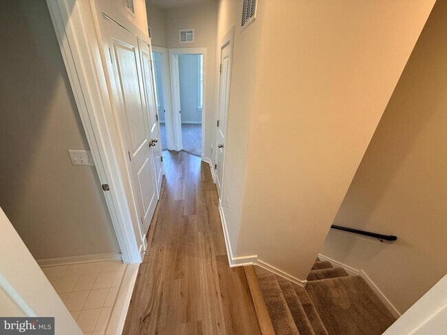 Building Photo - 315 Willis St