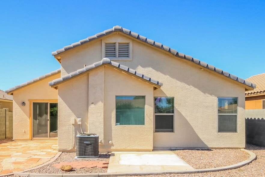 Building Photo - 18651 N Madison Rd