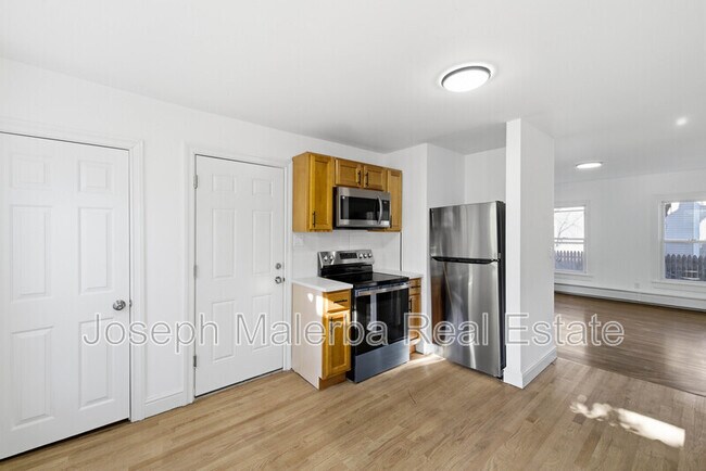 Building Photo - 159 Connecticut Ave