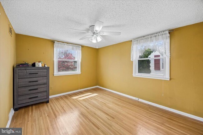 Building Photo - 805 Selma St