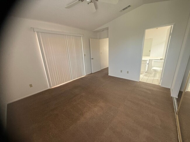 Building Photo - Victorville Home- Nice 2 Bedroom, 2 Bathro...