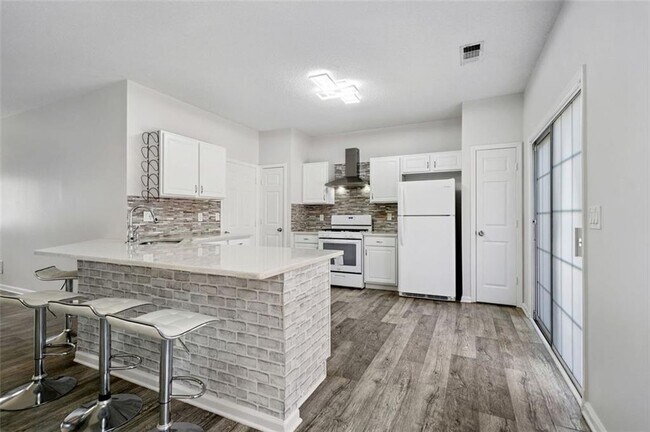 Building Photo - 1636 Heyford Cir NW