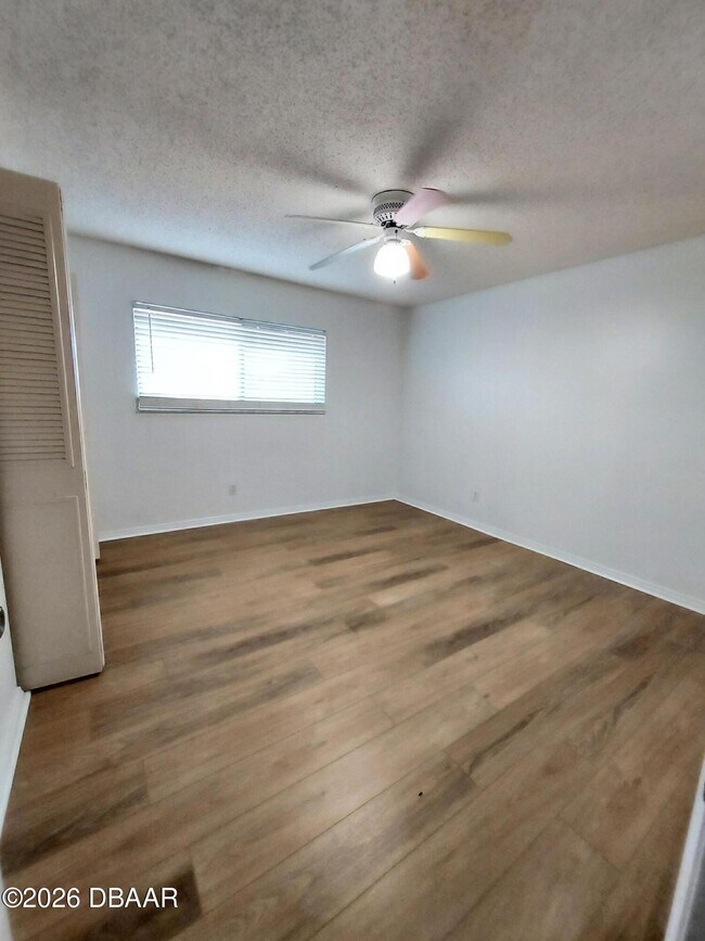 Building Photo - 55 Vining Ct