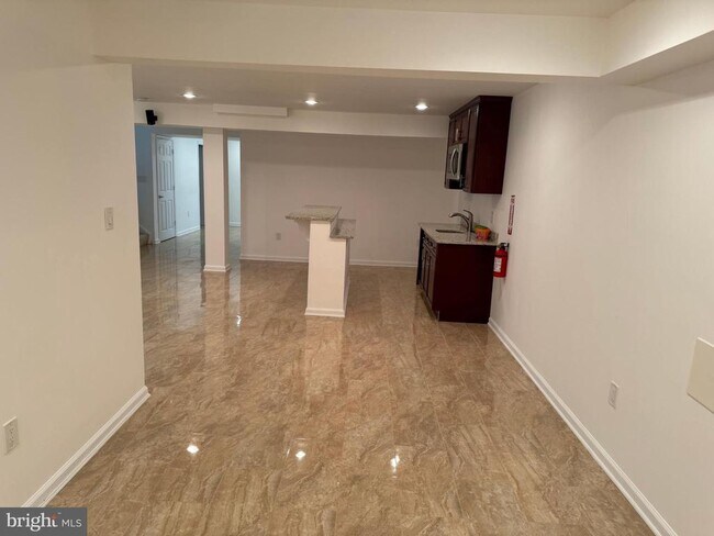 Building Photo - 12489 Pfitzner Ct