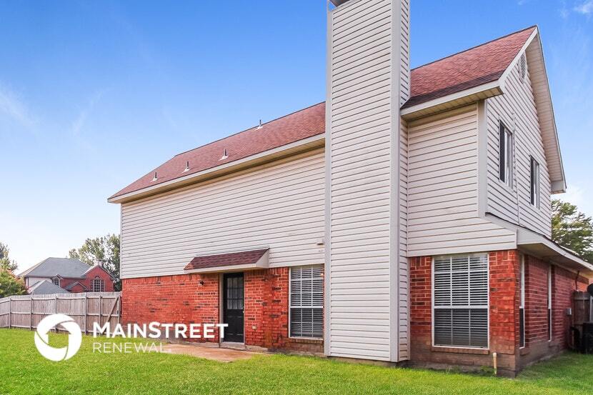 Building Photo - 1801 Spanish Trail