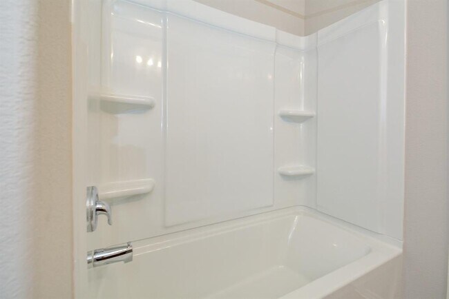 Building Photo - 23334 Briarstone Hbr Trl