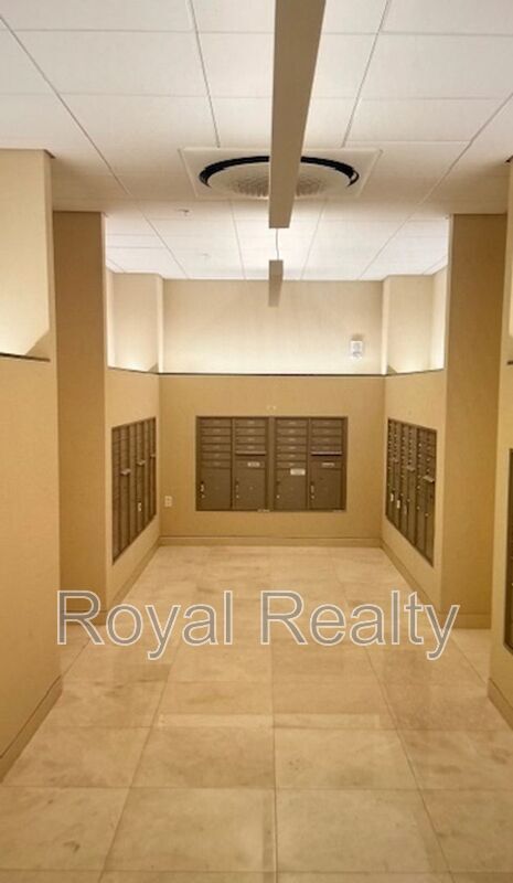 Building Photo - 1631 Kapiolani Blvd
