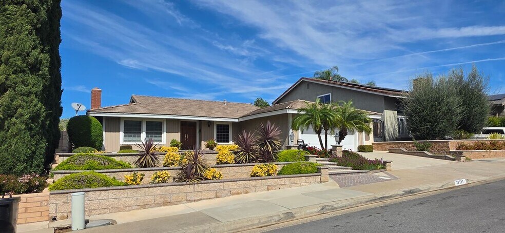 Building Photo - 19781 Venecia Ln