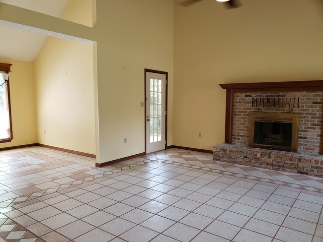 Building Photo - Cul De Sac Location in Bluewater Bay