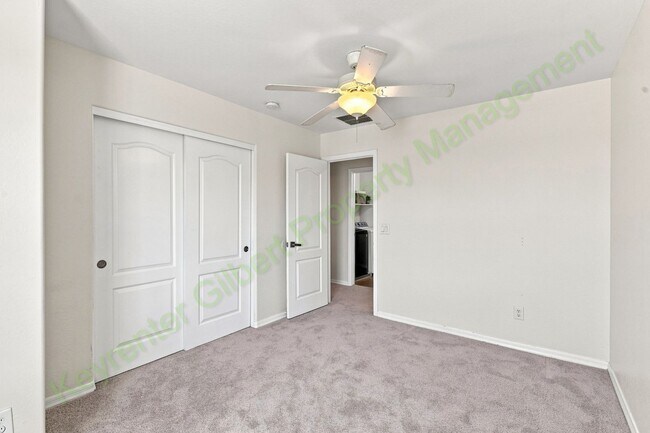 Building Photo - 1546 W Alder Rd