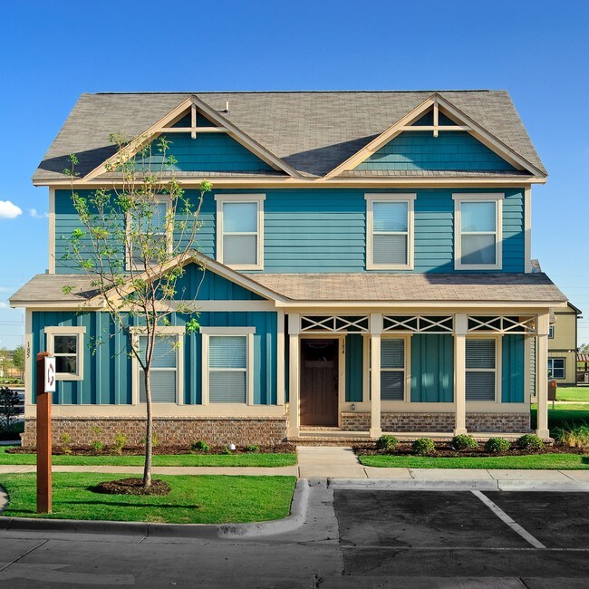 Building Photo - Garnet Crossing