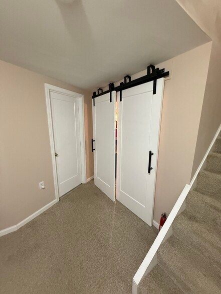 Basement landing - 6264 Ducketts Ln