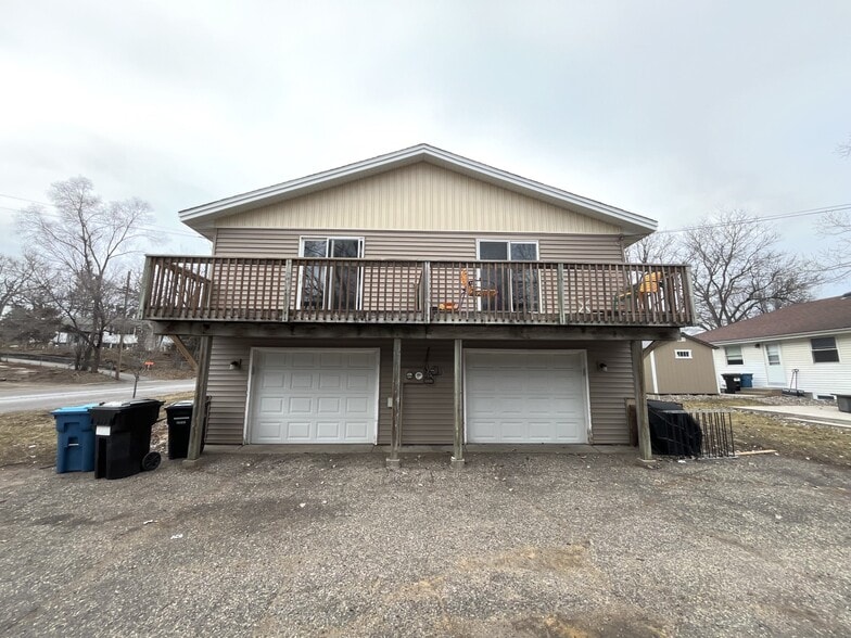 Attached garage and additional driveway space included - 502 Sunnyside Ln