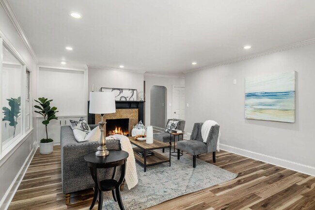 Building Photo - Move in before December 31st and get $100 OFF your rent for the first 3 months — PLUS a $250 Amaz...