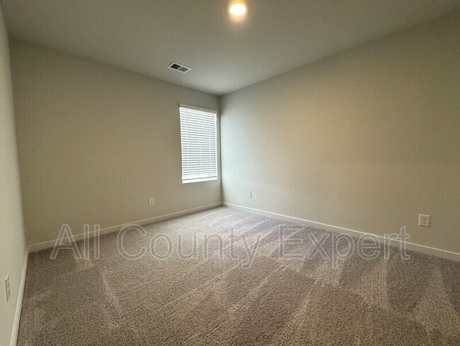 Building Photo - 7273 Mulberry St