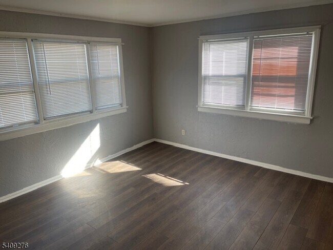 Building Photo - 1112 Rivington St