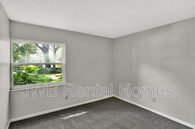 Building Photo - 3 Veronese Ct