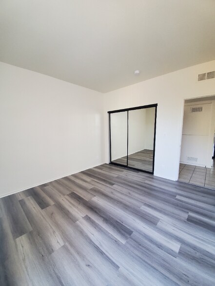 Building Photo - 4343 Whitsett Ave