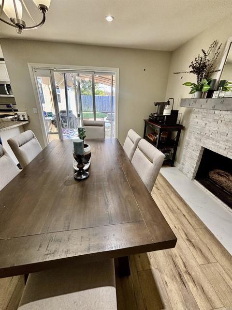 Building Photo - 4863 Gardenia St