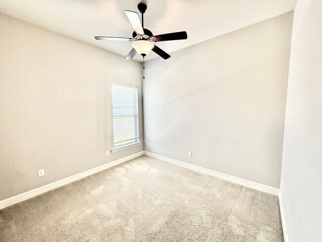 Building Photo - Spacious 3BR Corner-Lot Home in Reserve at Conway