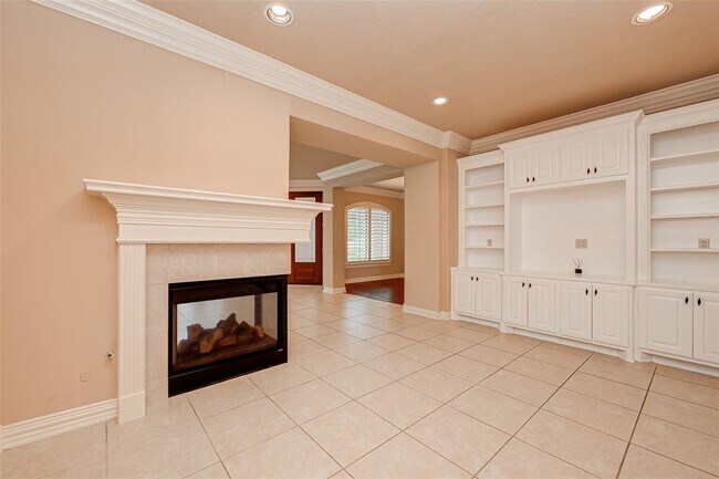 Building Photo - 14426 Summerleaf Ln
