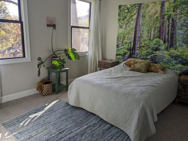 Bedroom - 4912 Florida Ave