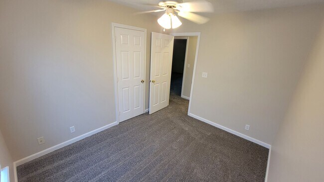Building Photo - 6205 Serenity Ct