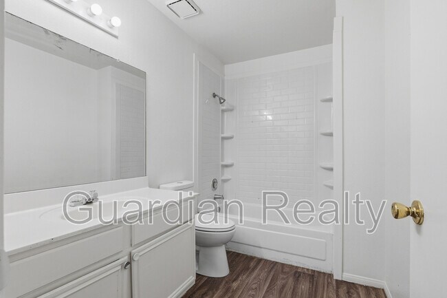 Building Photo - 5355 Rod Ct