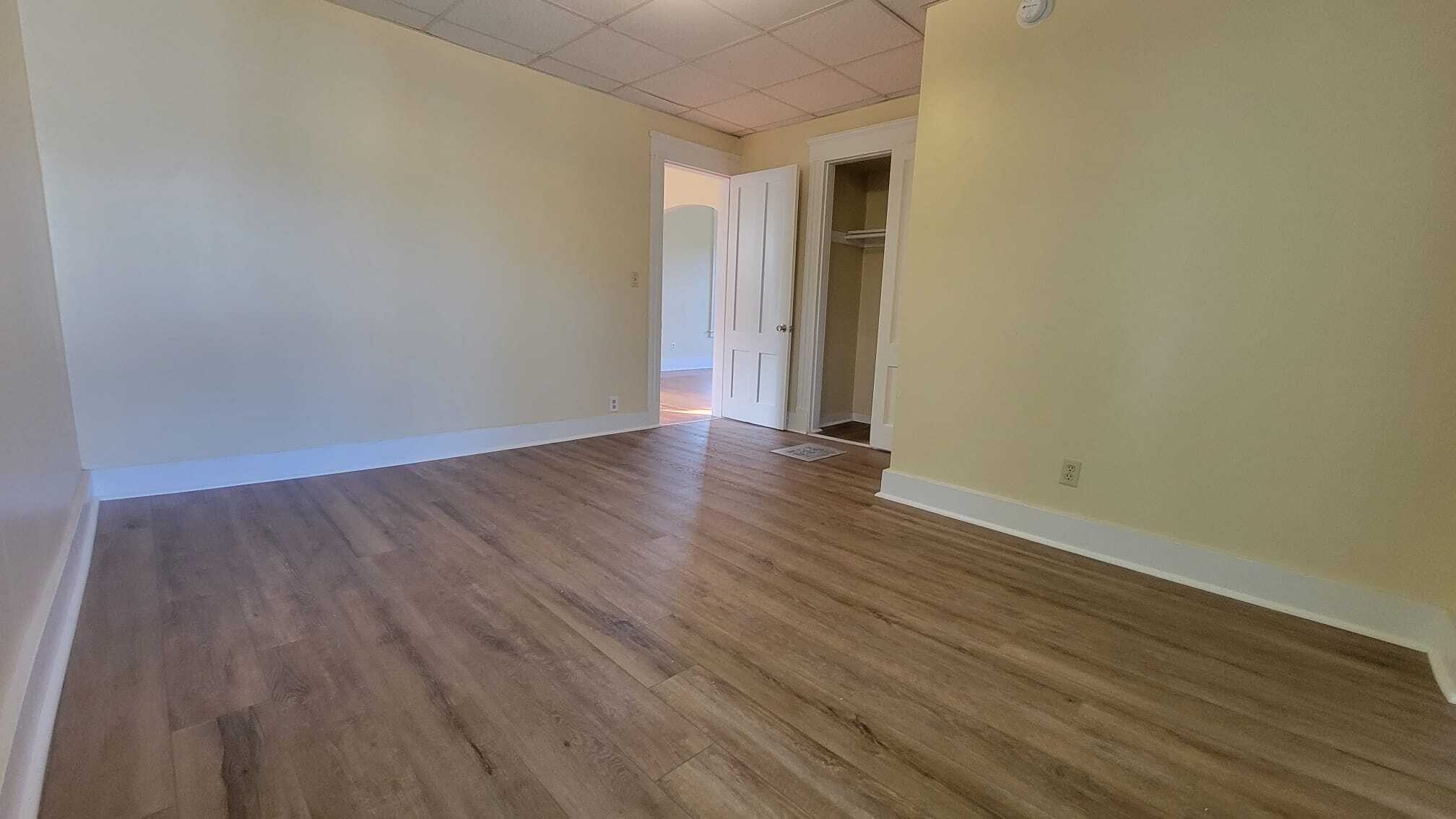 Building Photo - 1260 Whalley Ave