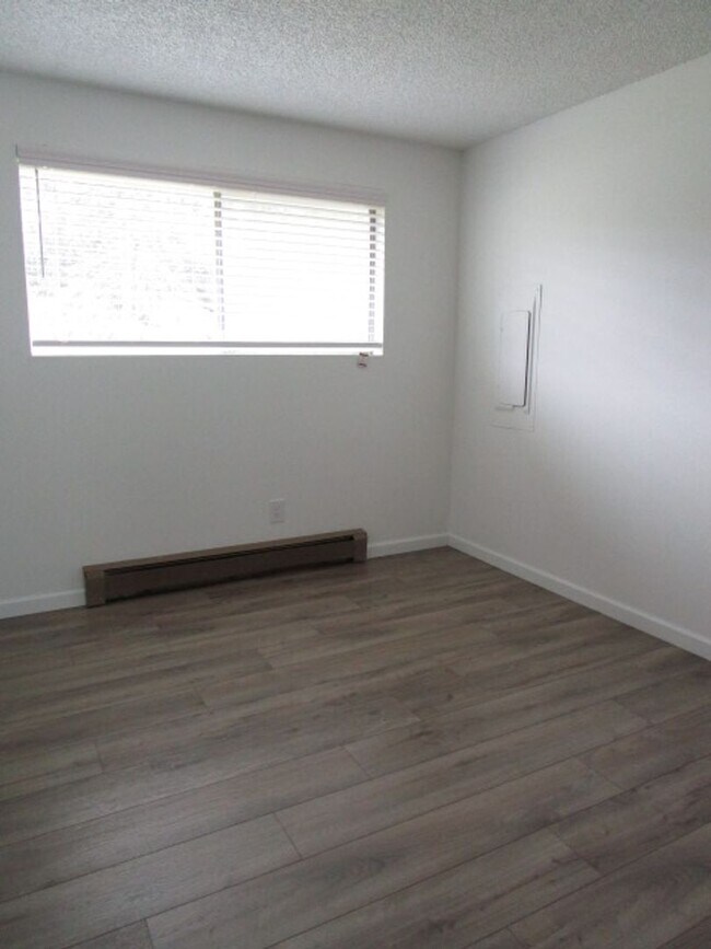 Building Photo - 1114 Fidalgo St