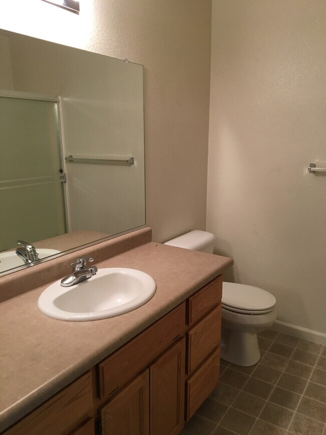 Building Photo - 35 Baltar Loop