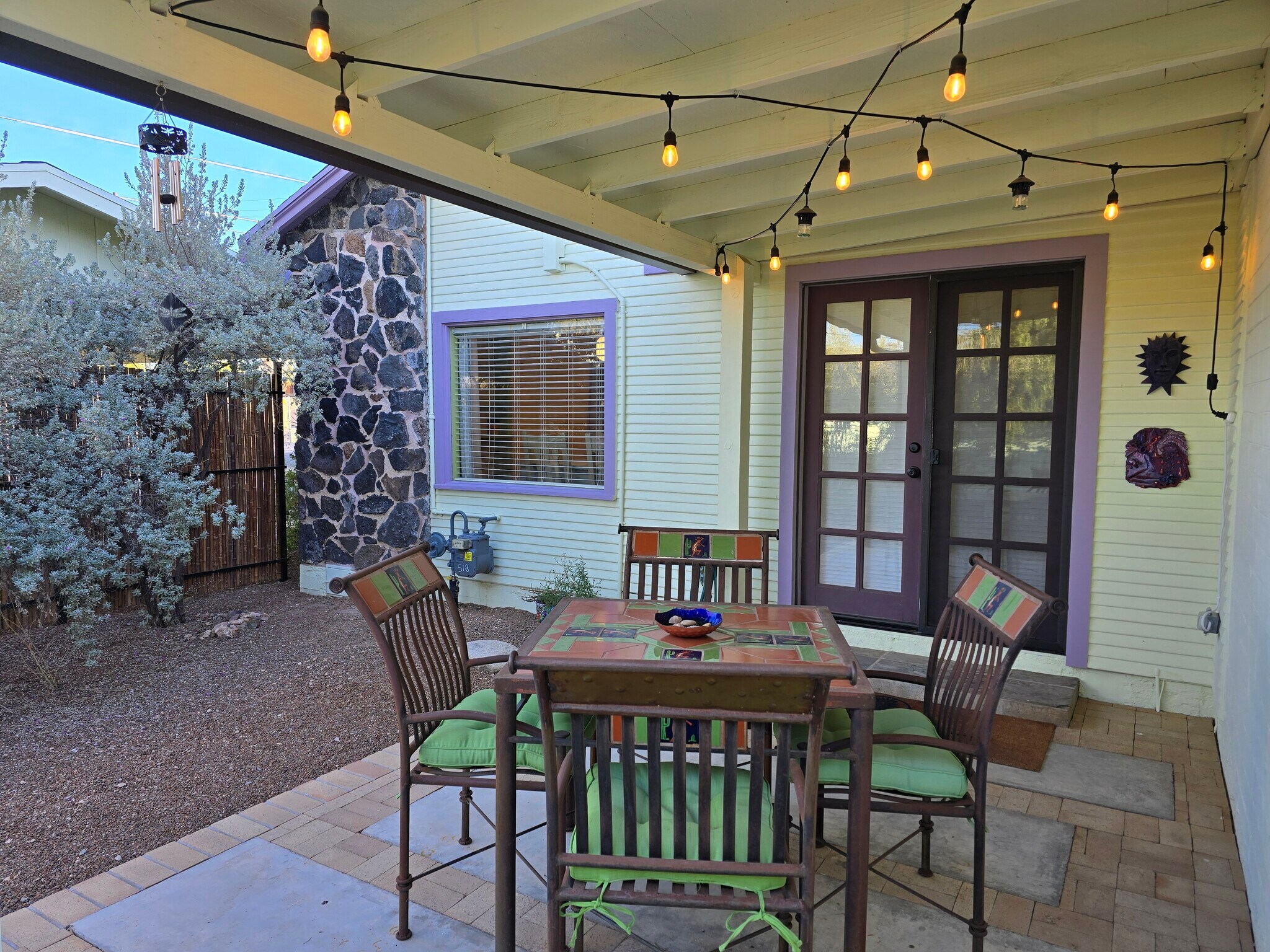 Building Photo - 619 N Jerrie Ave