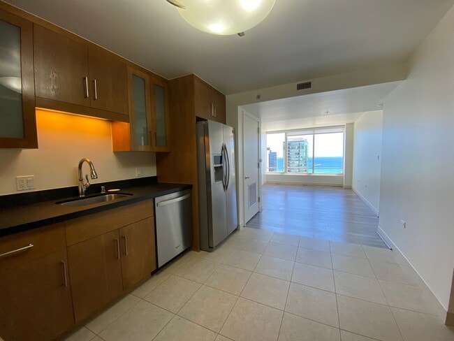 Building Photo - For Rent - [Pacifica] 1009 Kapiolani Blvd ...
