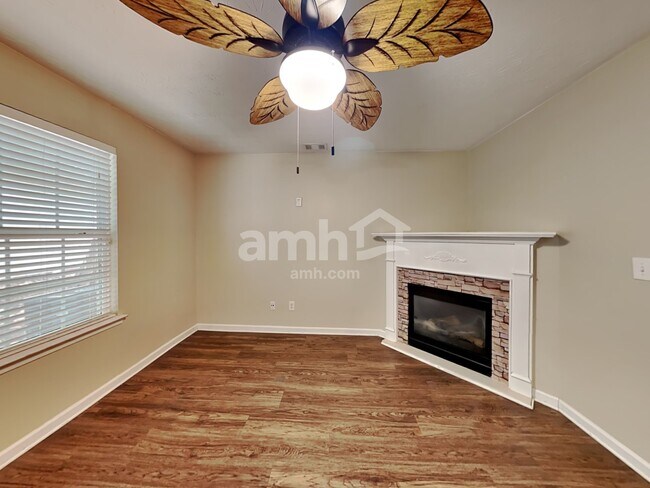 Building Photo - 204 Rankin Cir