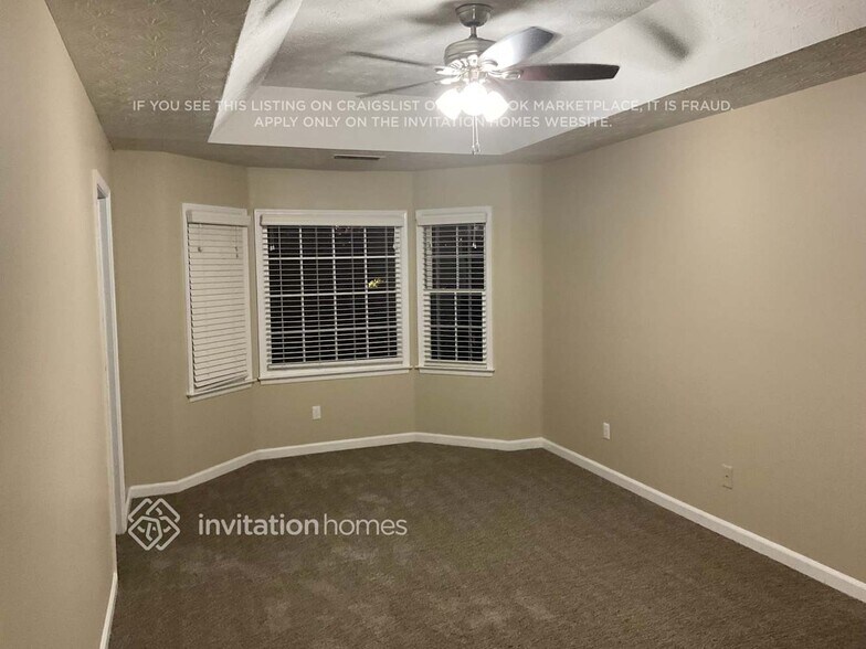 Building Photo - 1361 Willowbrook Dr SW