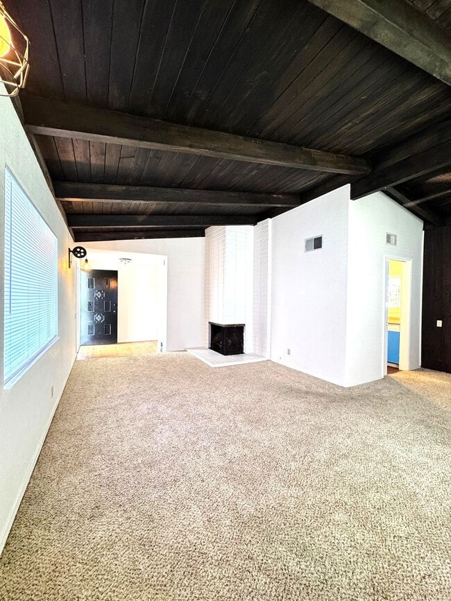 Building Photo - Rare 3 Bed Solar Home for Rent in Pomona Near Claremont & La Verne | Yard, Office, Garage