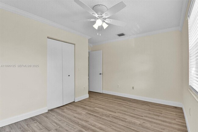 Building Photo - 8713 NW 6th Ct