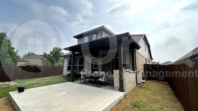 Building Photo - 5521 Capilano Ct