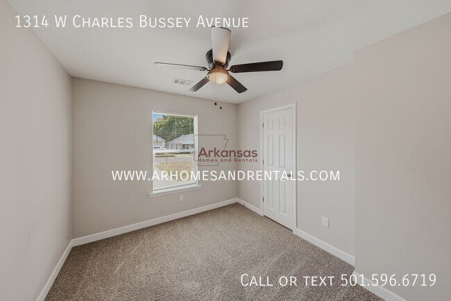 Building Photo - 1314 W Charles Bussey Ave