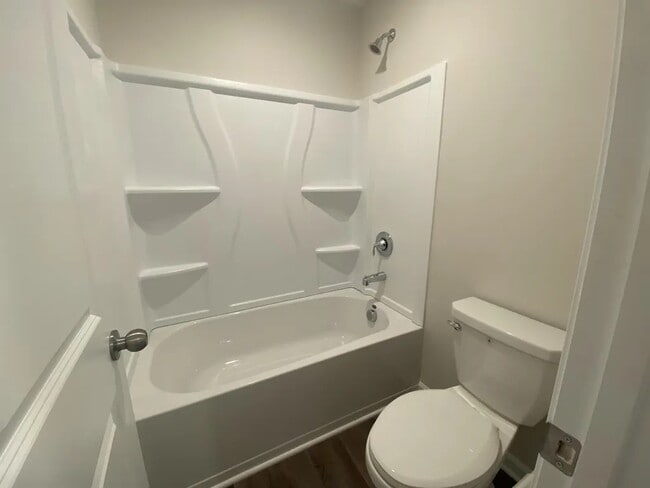 Building Photo - 1537 Woodhouse Dr