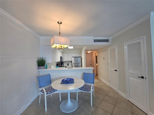 Building Photo - 2501 S Ocean Dr