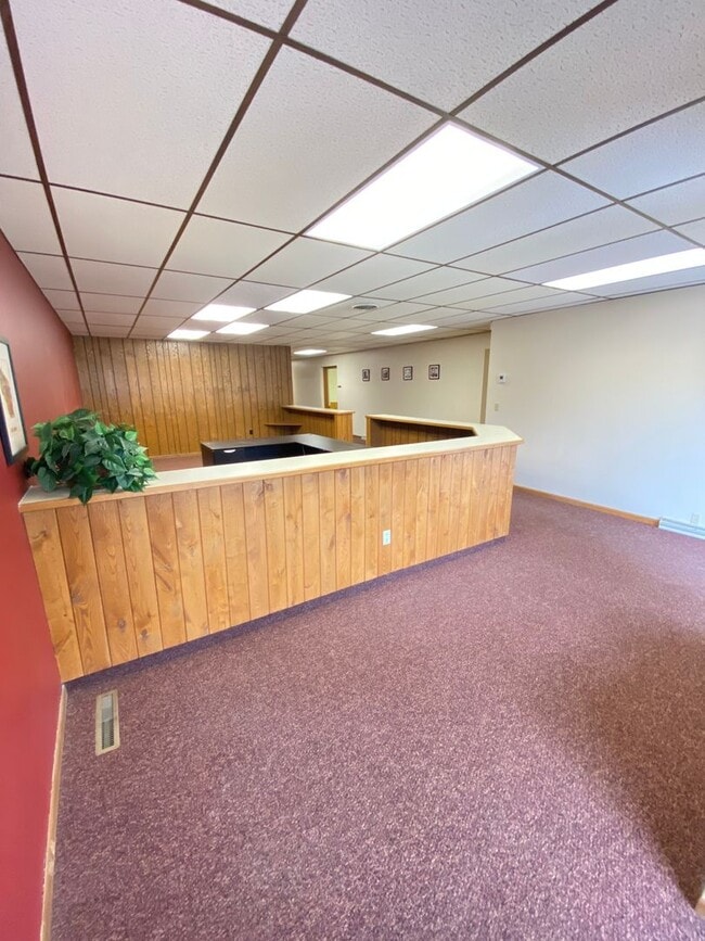 Building Photo - 118/120 E Huron