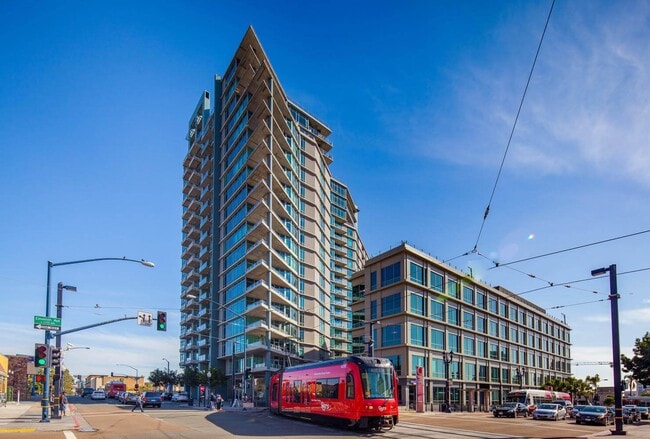 Building Exterior - 1080 Park Blvd