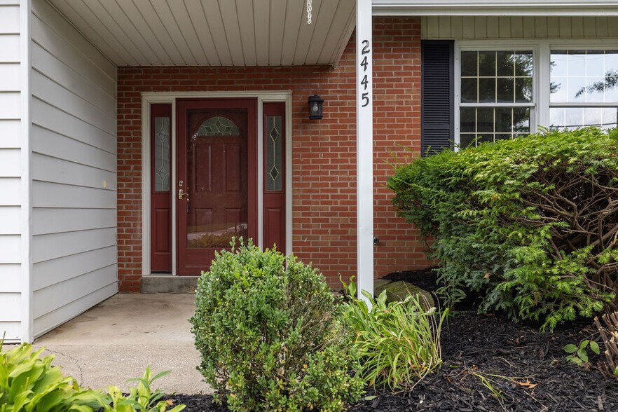 Building Photo - 2445 Olentangy Dr